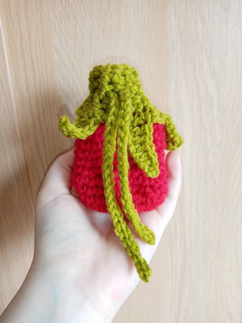 Crocheted DnD Dice Bags | Dungeons and Dragons